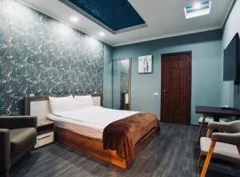 7 Rooms Hotel