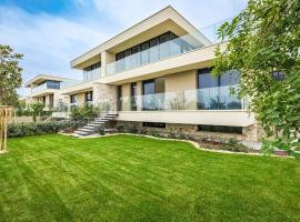Holiday Home Semi-detached Villa Crveni vrh 1-2-3- by Interhome, hotel v destinaci Savudrija