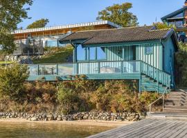 Holiday Home Sjuhalla utsikten by Interhome, hotel v destinaci Nättrabyhamn