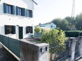 Dimore Al Borgo 4, hotel with parking in Montagnana