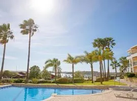 3-bedroom ground floor Apartment with Communal Pool in the heart of Alvor AT07