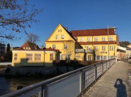 Gästezimmer zur Brücke, hotel u gradu Cvizel