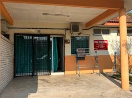 NORIS GUEST HOUSE, hotel per famiglie a Kuantan