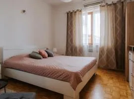 Kiwi Apartment