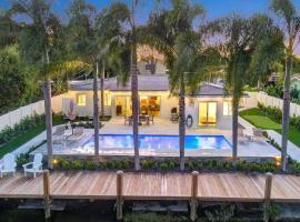 Lakefront Family Fun Home with Private Dock 3BR 2B, golf hotel in Fort Lauderdale
