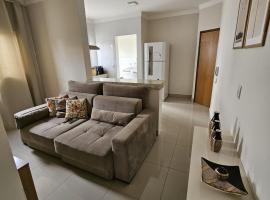 Apartamento Completo - Algarve 203 e 204, apartment in Patos de Minas