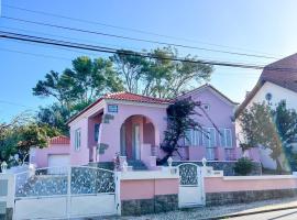 Chalet do El&eacute;ctrico 92', chal&eacute; alpino em Sintra