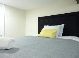 Best EWR Airport Studio-Hot Tub-Free Parking