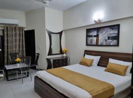Eniter Two Bedrooms Luxry Apartment, hotelli kohteessa Karachi