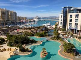 Gibraltar Luxury with Rooftop Pools & Views, hôtel à Gibraltar