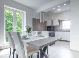 2022 Central Apartment Maribor (Garden + Parking)