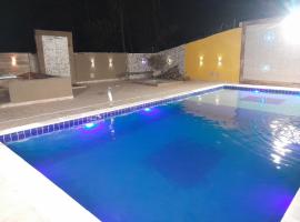 Chacara com piscina, hotel en Itu