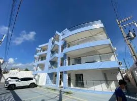 No Atalaia, Fort Poseidon rua do Atalho a 700 metros da praia do Atalaia, apartamento novo decorado, varanda, sala de estar e jantar, 02 suítes, 03 banheiros, lavanderia, cozinha, piscina, churrasqueira, salão de jogos, vista parcial das dunas e mar