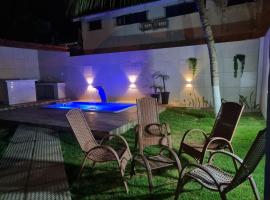 Casa com Piscina Forte Orange, hotel in Vila Velha