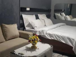Sunrise Center Bonapriso - 107, hotel near Douala International Airport - DLA, Douala