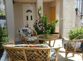 Apartments Mali Raj