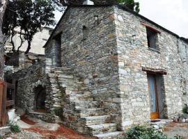 CABANON TIMANTHE, hotel in Canari