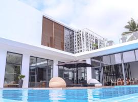 Sisid Anilao Resort, курортний готель у місті Мабіні
