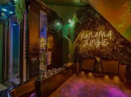 Welcome to Panama Jungle/Jacuzzi
