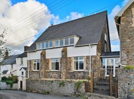 Finest Retreats - The Old School House, cheap hotel in Instow