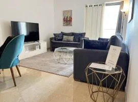 Luxury Apartment 100sqm with Pool near Beach WIFI Unlimited with Optical Fiber