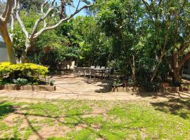 The Beach Bungalows, hotel u gradu 'Zinkwazi Beach'