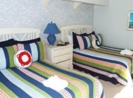 Litchfield Hideaway 3 Bedroom Lake Views