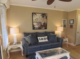 Beachfront Condo with Ocean View, lägenhet i Hilton Head Island