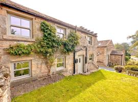 A D Barn, accommodation in Fremington