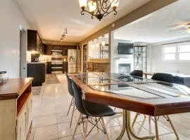 Updated Robinson Vacation Rental w/ Fireplace!
