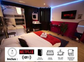 NG SuiteHome - Lille I Croix Barbieux I Anatole - Netflix - Wifi, hotel em Croix