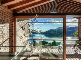 Casa Brick by Quokka 360 - Luxury Design with Lake View, cabaña en Morcote