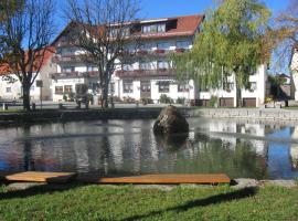 Hotel Gasthof Rössle, hotel s parkováním v destinaci Stetten am Kalten Markt