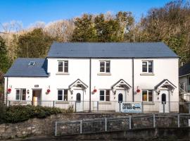 Tor Bay Cottage - 1 Bedroom - Parkmill, hotel with parking in Parkmill