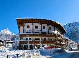 Hotel Des Alpes, hotell i Selva di Val Gardena