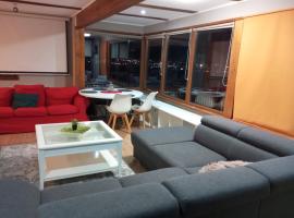 Hill House with City view, self-catering accommodation in Dezmir
