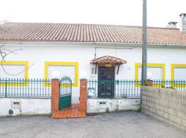 Casa do Avô Machado, семейный отель в городе Абрантиш
