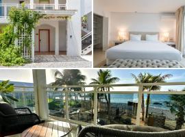 Maho Beach Suite 2BR Lux Condo next to Morgan Resort: Maho Reef şehrinde bir tatil köyü