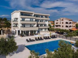 Boutique Hotel IVY'Z – hotel w Novalji