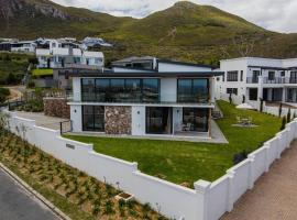 The View, Apartment, with magnificent sea view, apartment sa Hermanus