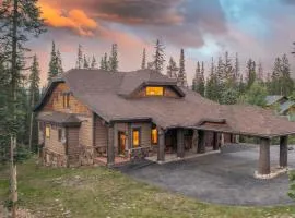 Expansive elegance at base of Peak 8, 6 en-suites, 9 fireplaces, game tables, hot tub!