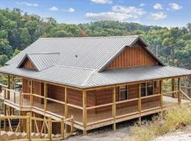 Little Bear Lodge cabin
