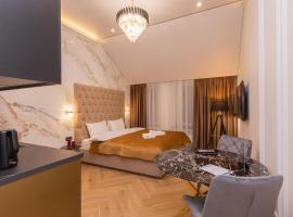 Luxury Apartments MYFREEDOM у центрі столиці з додатковим джерелом живлення, &pi;&omicron;&lambda;&upsilon;&tau;&epsilon;&lambda;έ&sigmaf; &xi;&epsilon;&nu;&omicron;&delta;&omicron;&chi;&epsilon;ί&omicron; &sigma;&tau;&omicron; &Kappa;ί&epsilon;&beta;&omicron;