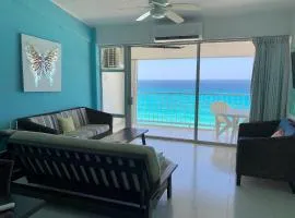 Beautiful Beach Front Pent House in Cancun!!!