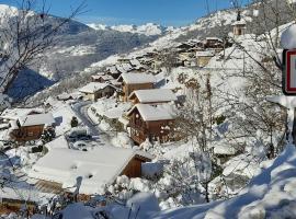 Ski Chalet - Chez Helene Ski fb, hytte i Montagny