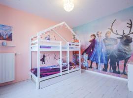 Air-conditioned apartment, walking distance to disney - DISNEY MAGICAL HOMES, PARIS, Hotel in Serris