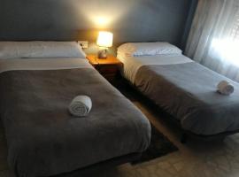 El Refugio Bed & Breakfast, hotel dengan parkir di Villarrobledo