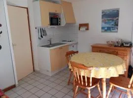 Studio pour 3 pers. à Châtel avec balcon, parking, près navettes et centre. Exposition Sud/Ouest. - FR-1-676-115