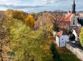 Viesnīca Dom w murach pilsētā Lvuveka Slonska