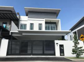 G-Homestay @ Sungai Abong Muar*10~20pax, villa in Muar